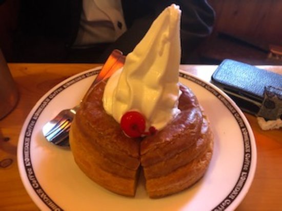 Komeda’s Coffee Aoi